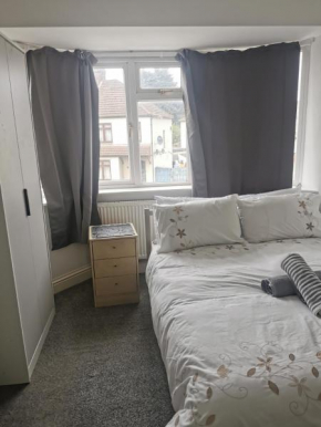 Deluxe Double Room Cosy and Comfortable FFDBL7